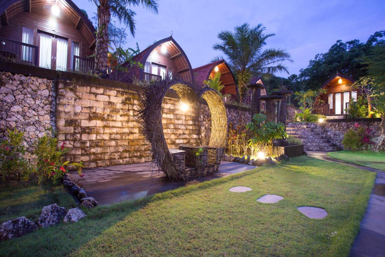 Klumpu Hill Villas Nusa Penida Batumadeg Exterior foto