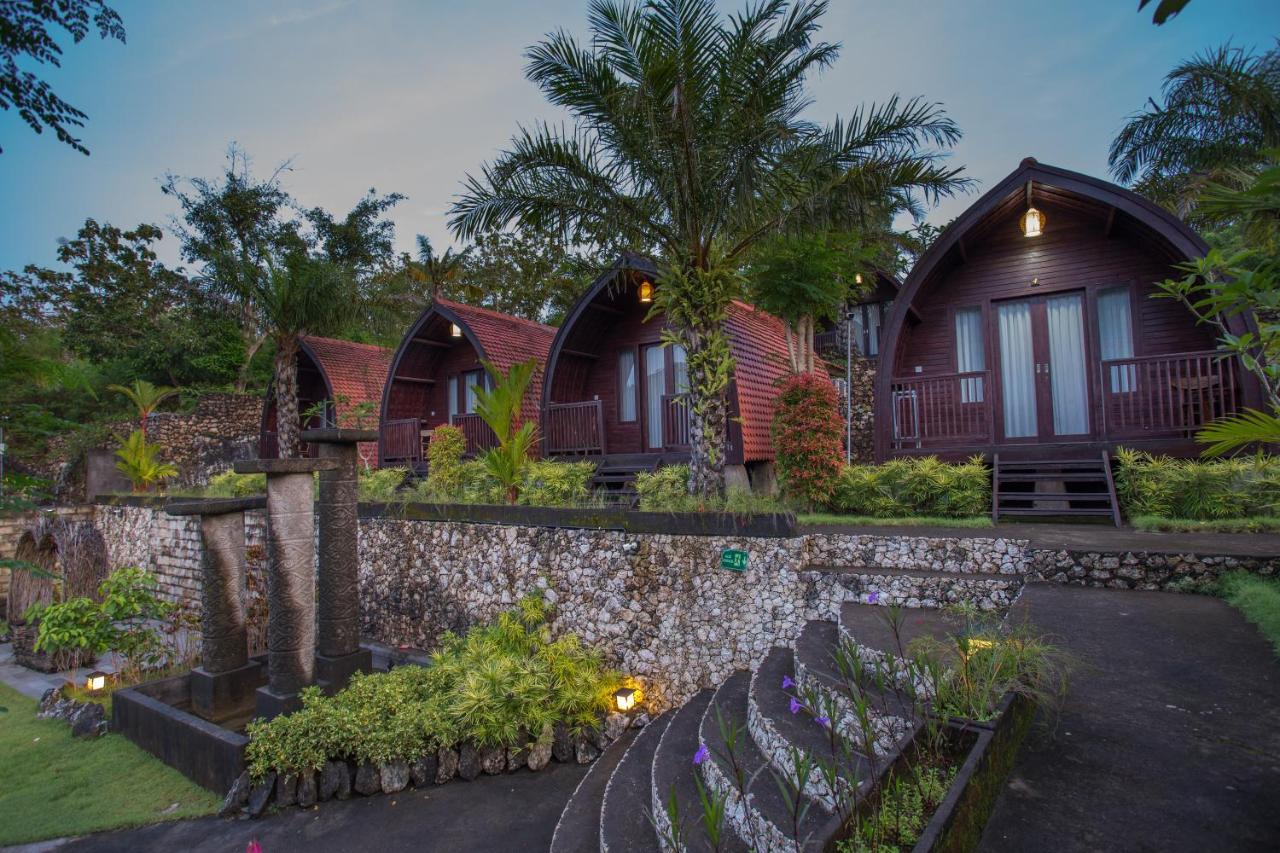 Klumpu Hill Villas Nusa Penida Batumadeg Exterior foto