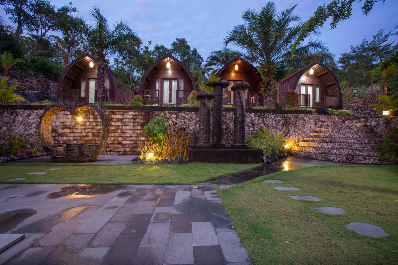 Klumpu Hill Villas Nusa Penida Batumadeg Exterior foto